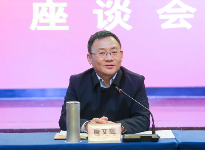 旺苍县委书记唐文辉看望慰问离退休干部- 中共广元
